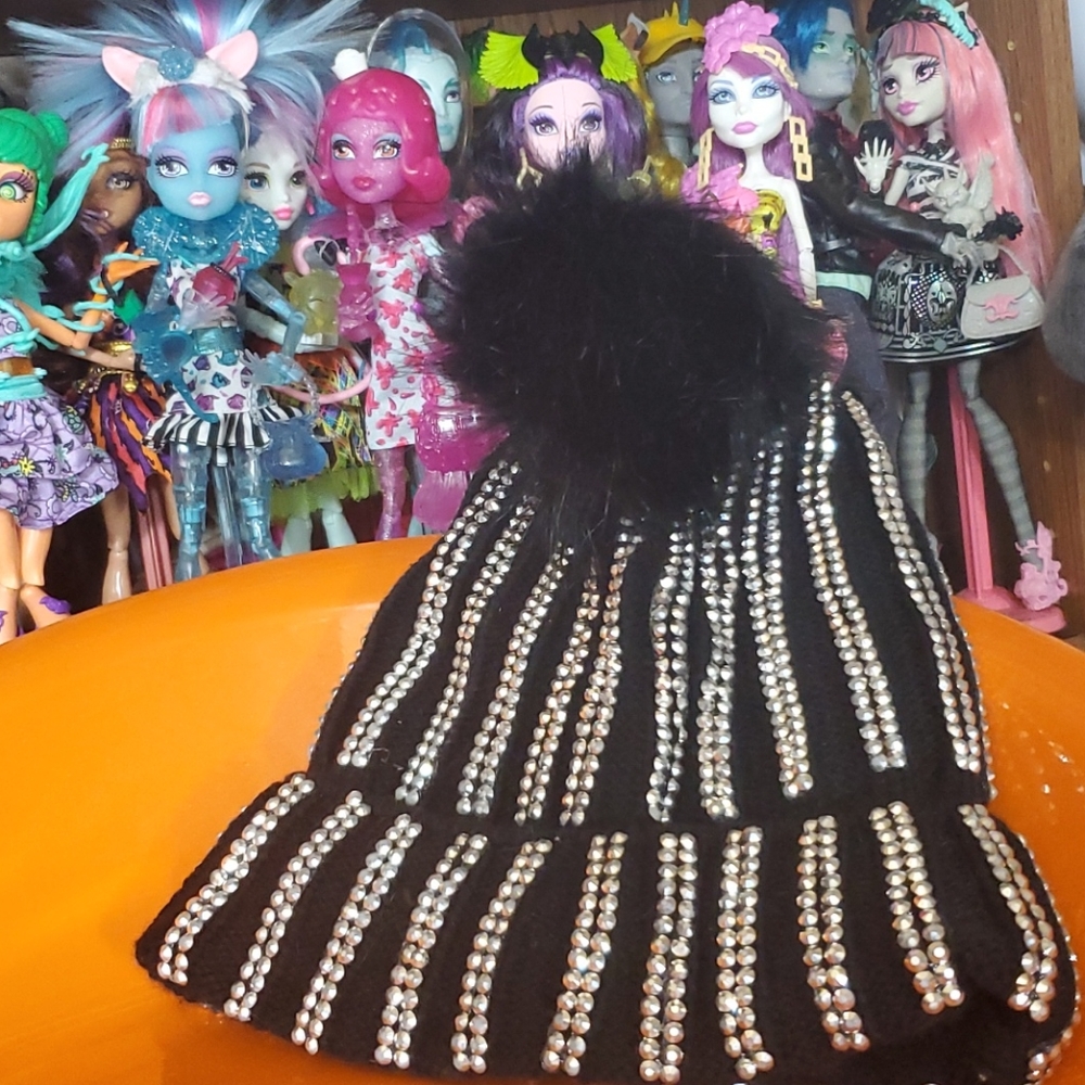 SILVER STUDDED RHINESTONE HAT - Picture 6 of 16